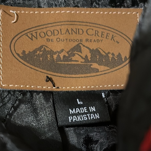 Woodland Creek Men's Quilted Flannel Jacket With Hood in Red/Black Plaid size L - Picture 9 of 11